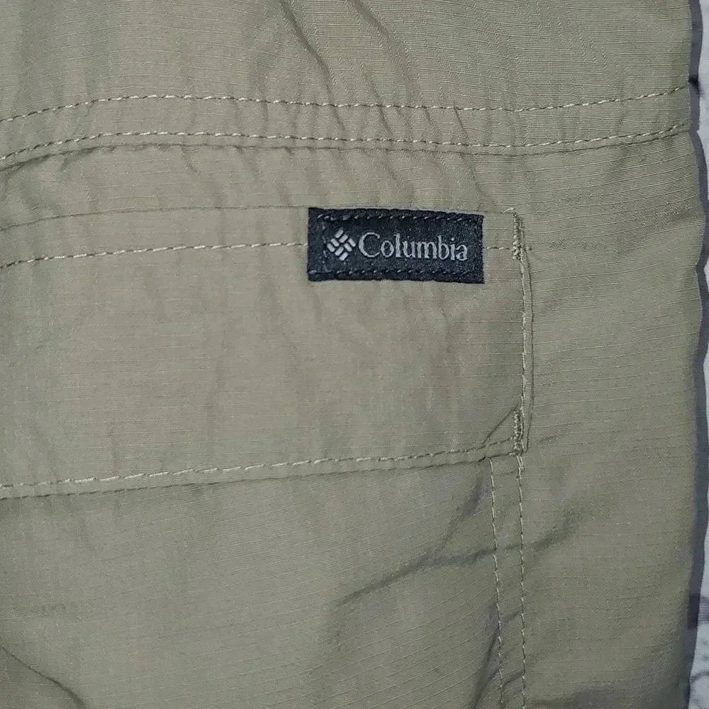 Men's Columbia Cargo Flat Front Khaki Shorts Size 36 Inseam 10 - Picture 6 of 11